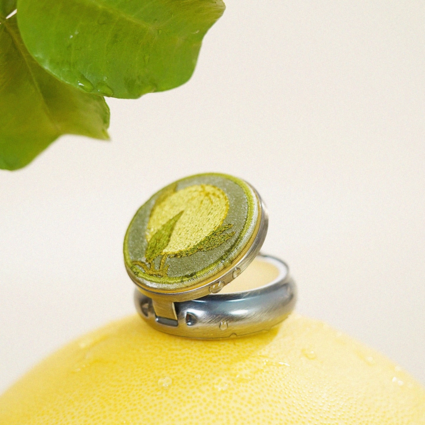 Sweet Pomelo Solid Perfume Balm