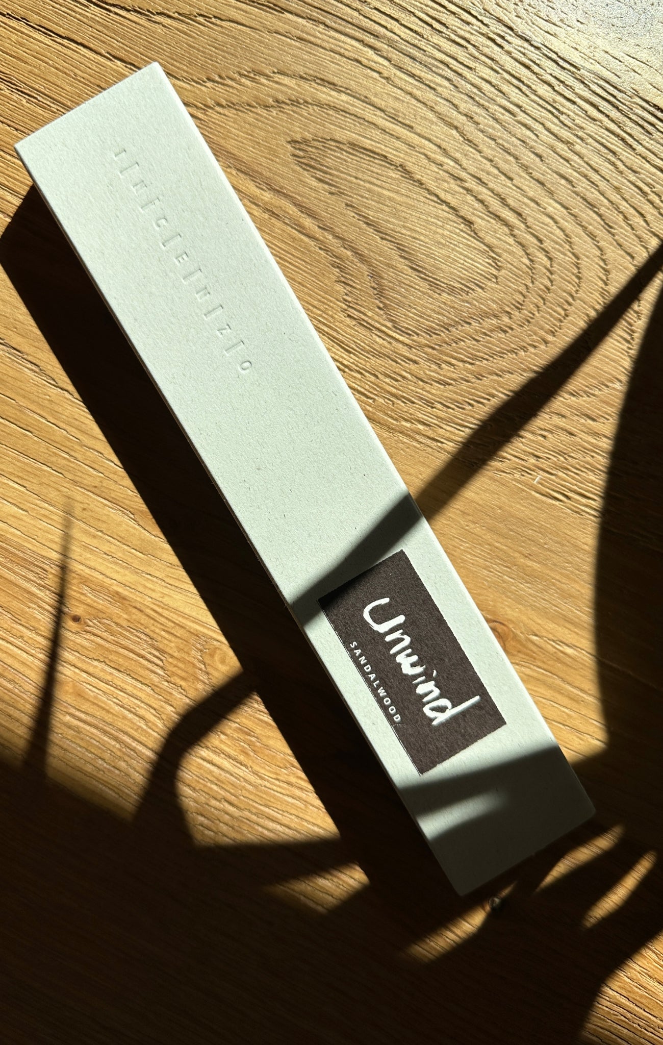 ムンビン INCENSE MMT ヨントントレカ Unwind | Sandalwood Incense – INCENZO