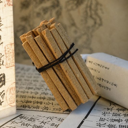 After Rain Taihang cliff cypress incense bundle on calligraphy paper